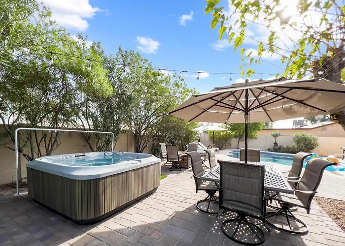 Holiday home The Sunset House - Pool, Hot Tub & Putting Tempe